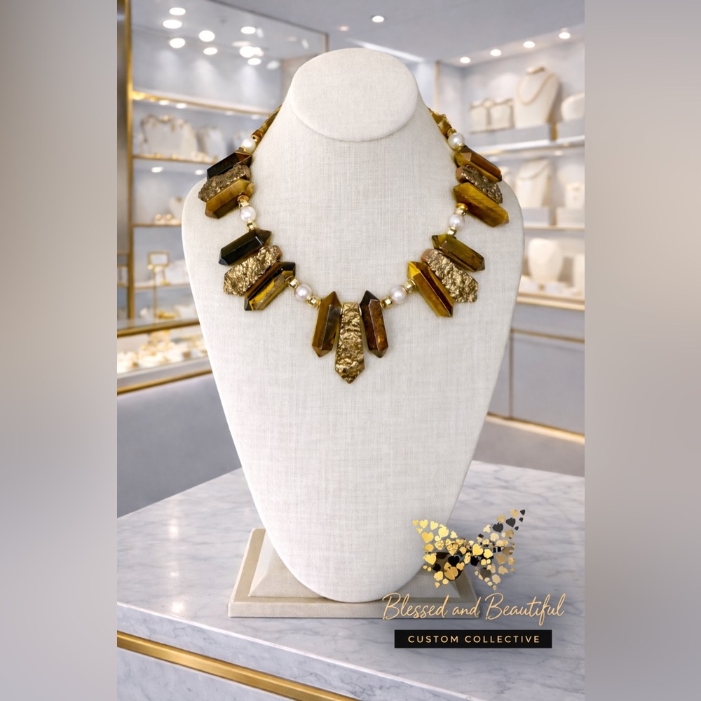 Elegant Gold and Brown Statement Necklace